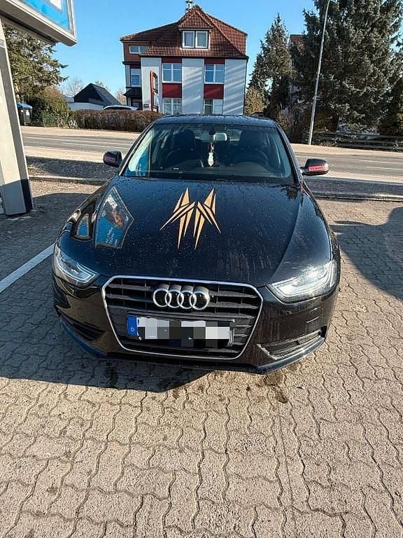 Gebraucht Audi A4 170 PS (125 kW) 2012 Schwarz Limousine