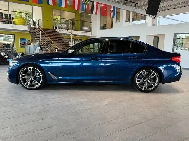 Gebraucht BMW M550 Performance 530 PS (389 kW) 2020 Blau Limousine