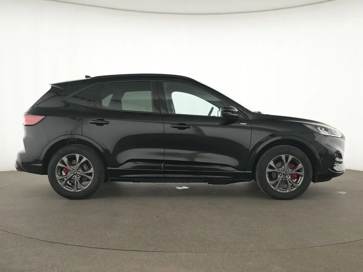 Gebraucht Ford Kuga ST-Line 224 PS (164 kW) 2024 Obsidian schwarz SUV