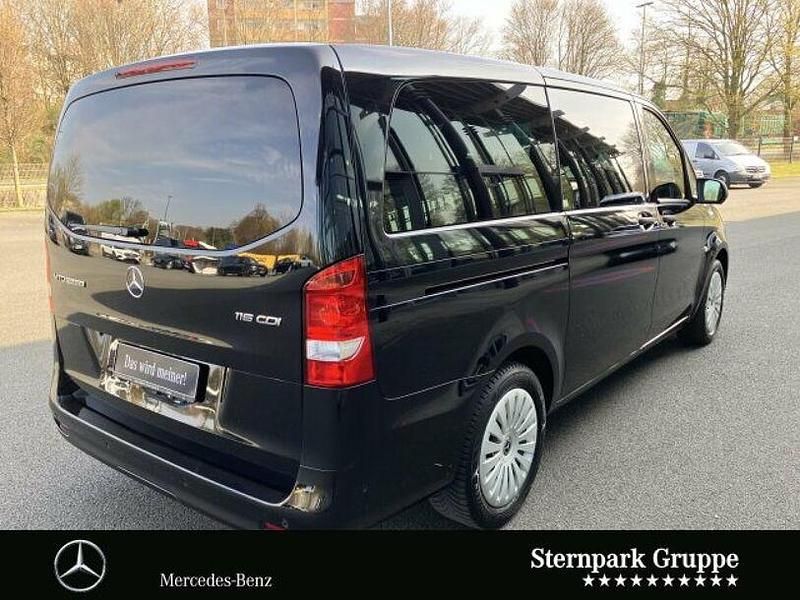 Second-hand Mercedes Vito 163 CP (119 kW) 2024 Negru Van