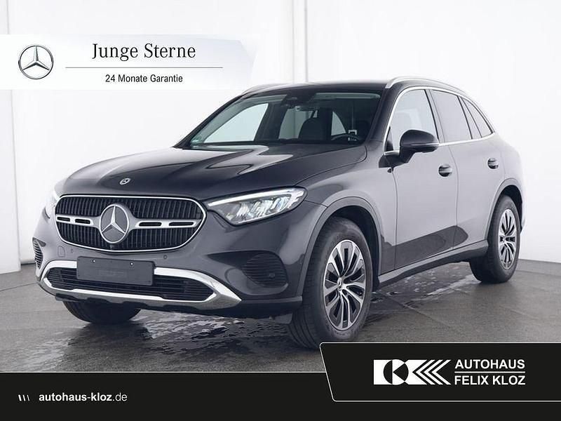 Grau Gebraucht 2024 Mercedes GLC200 SUV | 49.900 € (Guter Preis) - Bild 1/4
