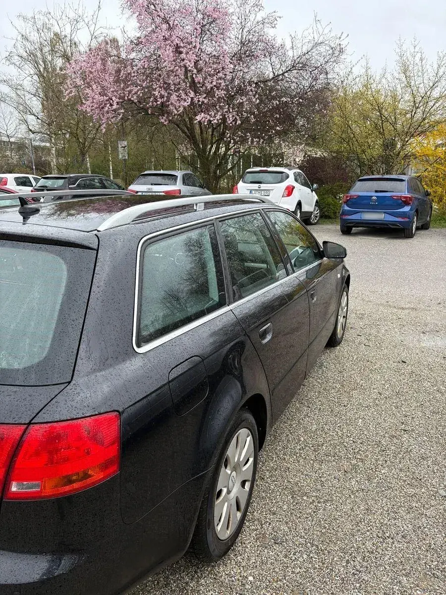 Gebraucht Audi A4 116 PS (85 kW) 2007 Schwarz Kombi