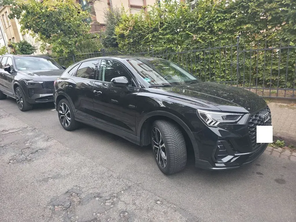 Gebraucht Audi Q3 Sportback Ambiente 150 PS (110 kW) 2020 Schwarz SUV