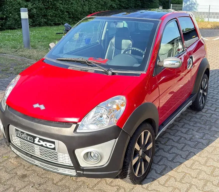 Gebraucht Ligier IXO 5 PS (3 kW) 2012 Rot Kleinwagen