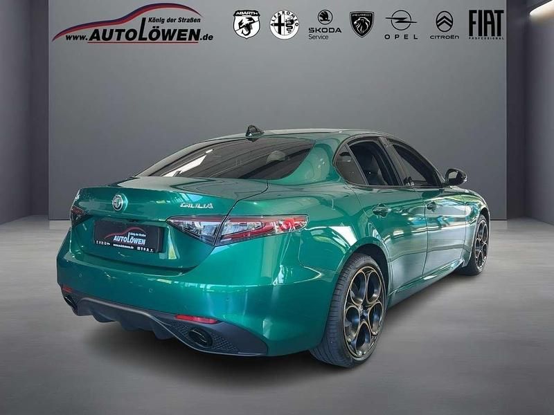 Gebraucht Alfa Romeo Giulia 280 PS (205 kW) 2025 Verde montreal, speziallackie Limousine
