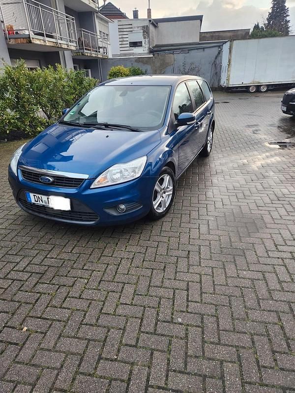 Gebraucht Ford Focus 2009 Blau Kombi
