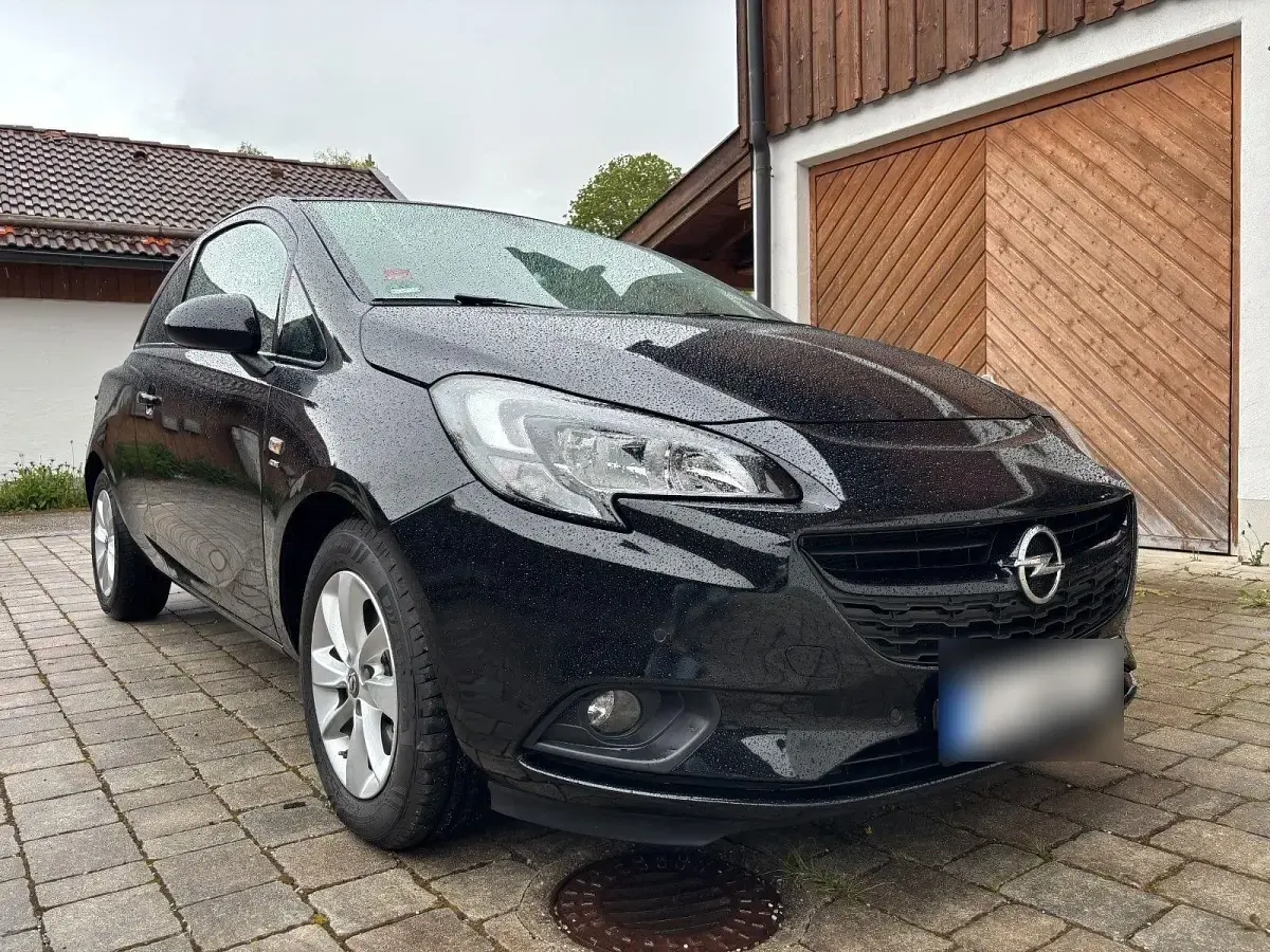 Gebraucht Opel Corsa Active 101 PS (74 kW) 2018 Schwarz Kleinwagen