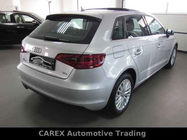 Gebraucht Audi A3 Ambiente 150 PS (110 kW) 2013 Silber metallic Kleinwagen