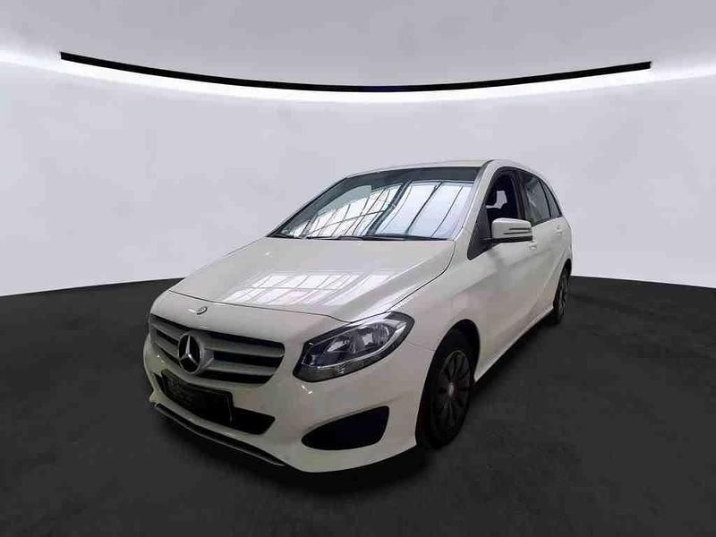 Weiß Gebraucht 2015 Mercedes B180 Van / Kleinbus | 9.990 € (Guter Preis) - Bild 1/4