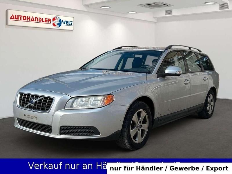 Gebraucht Volvo V70 136 PS (100 kW) 2009 Silber Kombi