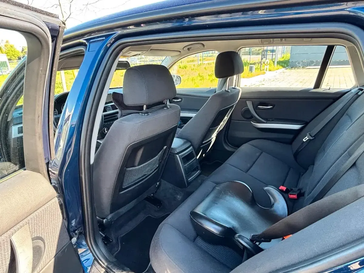 Gebraucht BMW 316 122 PS (89 kW) 2011 Blau Kombi