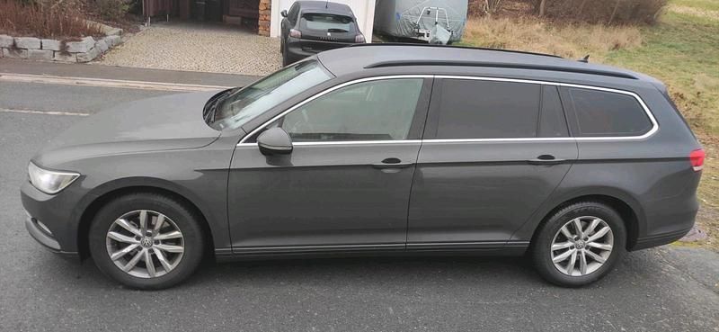 Gebraucht VW Passat Trendline 150 PS (110 kW) 2015 Grau Kombi