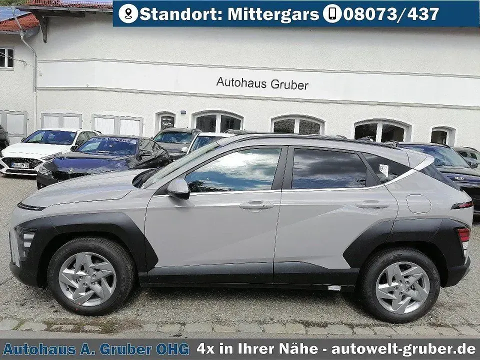 Neu Hyundai Kona Trend 150 PS (110 kW) 2026 Ecotronic grey SUV