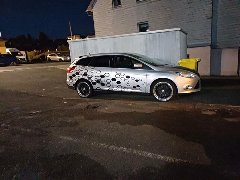 Używany Ford Focus Titanium 190 KM (139 kW) 2013 Srebrny Kombi