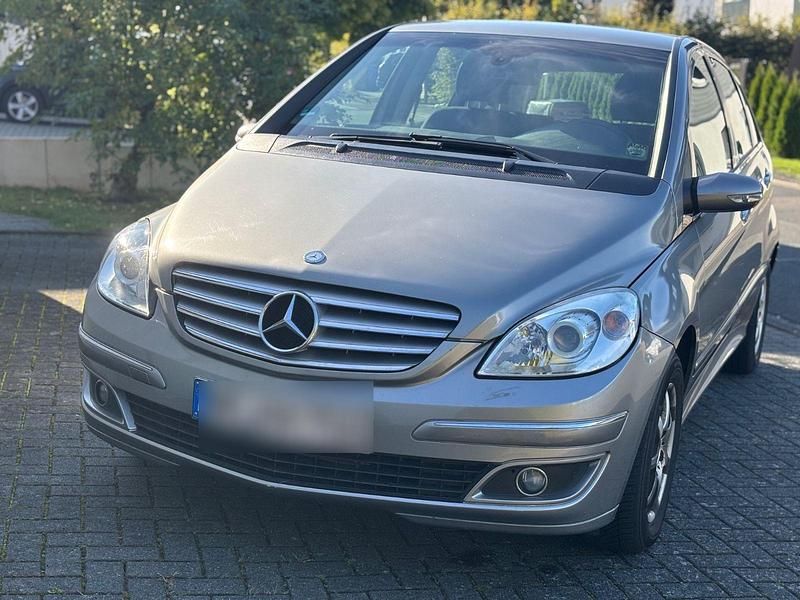 Grau Gebraucht 2007 Mercedes B170 Van / Kleinbus | 2.900 € (Superpreis) - Bild 1/4