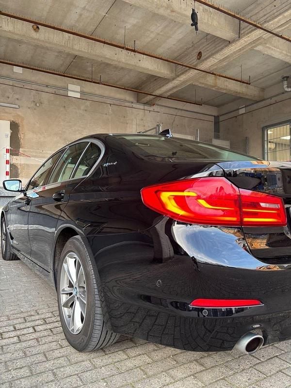 Gebraucht BMW 530e iPerformance 252 PS (185 kW) 2019 Schwarz Limousine