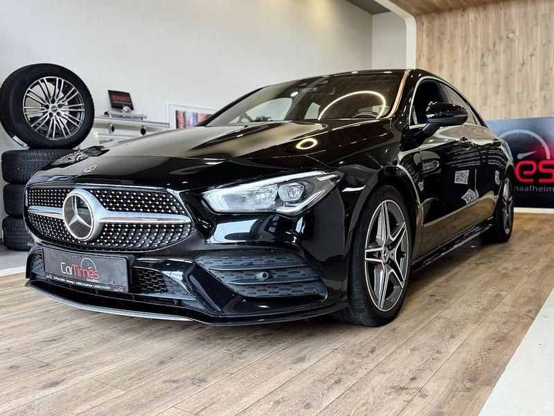 Nachtschwarz Gebraucht 2020 Mercedes CLA220 AMG line Limousine | 31.999 € (Etwas zu teuer) - Bild 1/4
