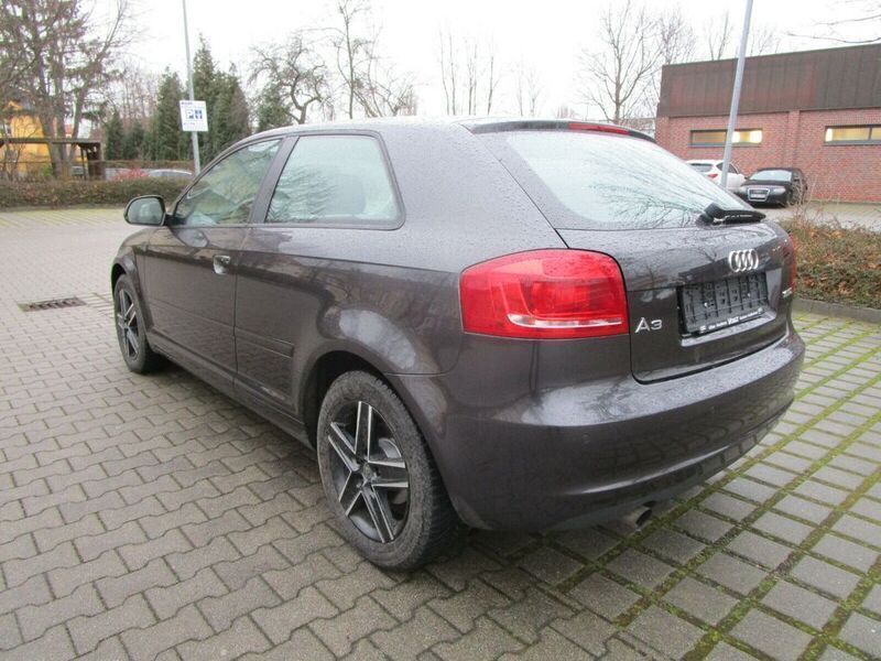 Gebraucht Audi A3 105 PS (77 kW) 2009 Grau metallic Limousine