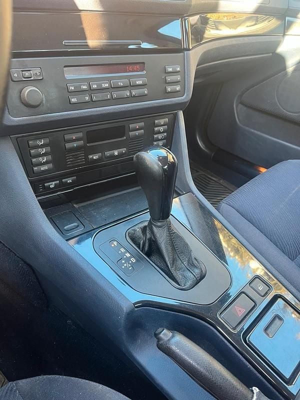 Gebraucht BMW 523 170 PS (125 kW) 2000 Blau Limousine