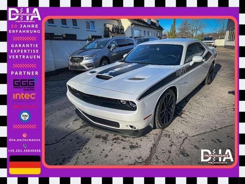 White knuckle exterior paint (wh Gebraucht 2023 Dodge Challenger Coupé | 42.487 € (Teuer) - Bild 1/4