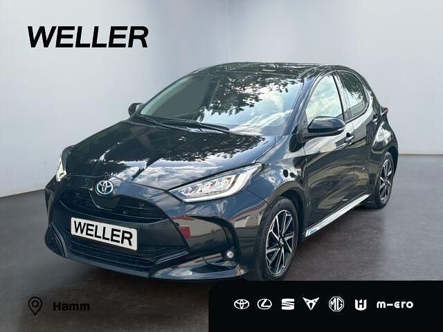Schwarz Gebraucht 2022 Toyota Yaris Hybrid Team Kleinwagen | 19.990 € (Etwas zu teuer) - Bild 1/3