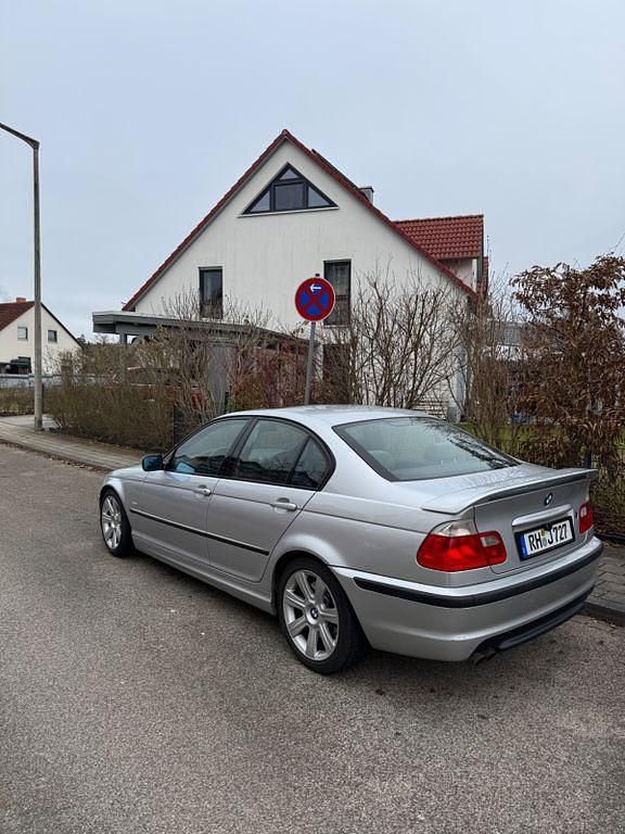 Gebraucht BMW 330 M Sport 231 PS (169 kW) 2001 Silber Limousine
