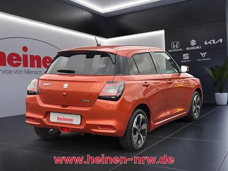 Gebraucht Suzuki Swift 83 PS (61 kW) 2025 Orange Kleinwagen