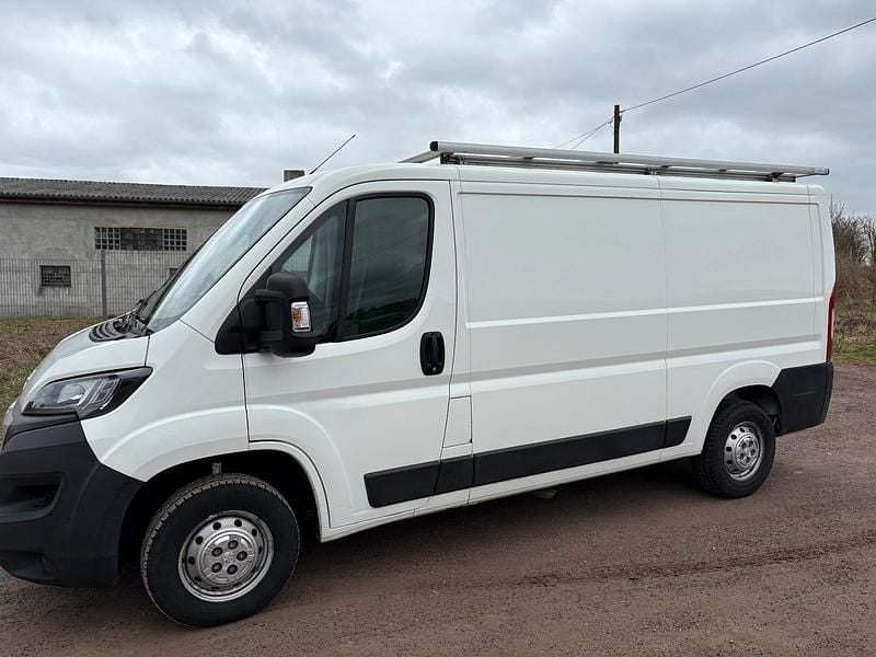 Gebraucht Peugeot Boxer 140 PS (102 kW) 2020 Weiß Van