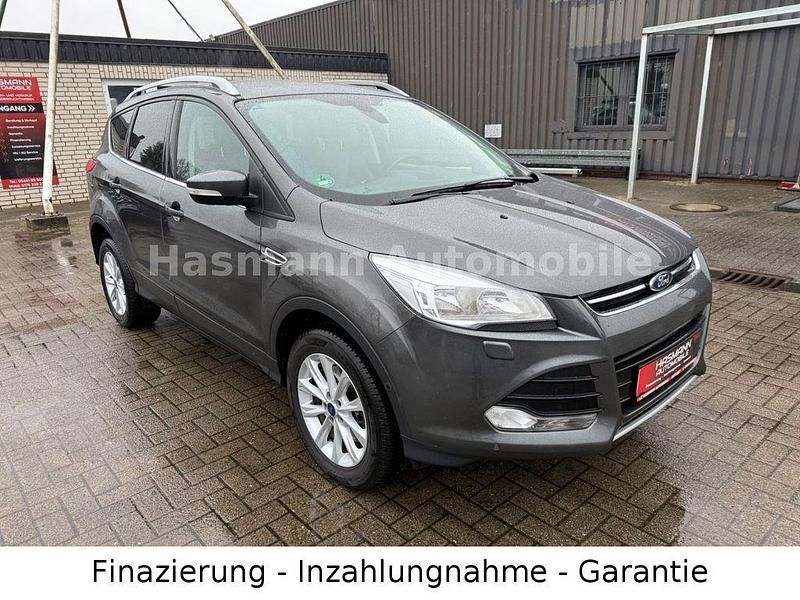 Gebraucht Ford Kuga Titanium 150 PS (110 kW) 2015 Grau SUV