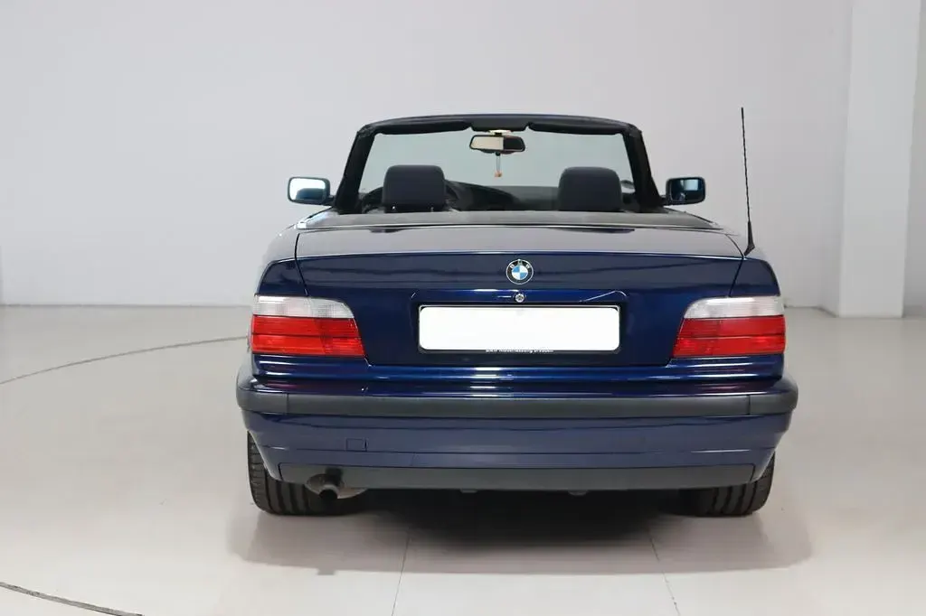 Gebraucht BMW 318 Sport Line 116 PS (85 kW) 1995 Blau Cabrio