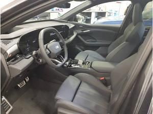 Gebraucht Audi Q6 e-tron Sport 185 kW (252 PS) 2025 Daytonagrau perleffekt SUV