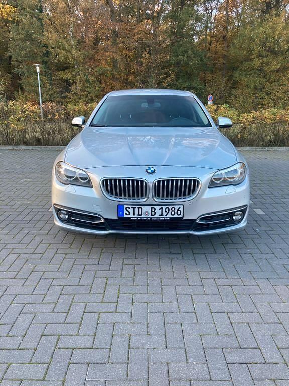 Silber Gebraucht 2013 BMW 520 Kombi | 6.950 € (Superpreis) - Bild 1/4