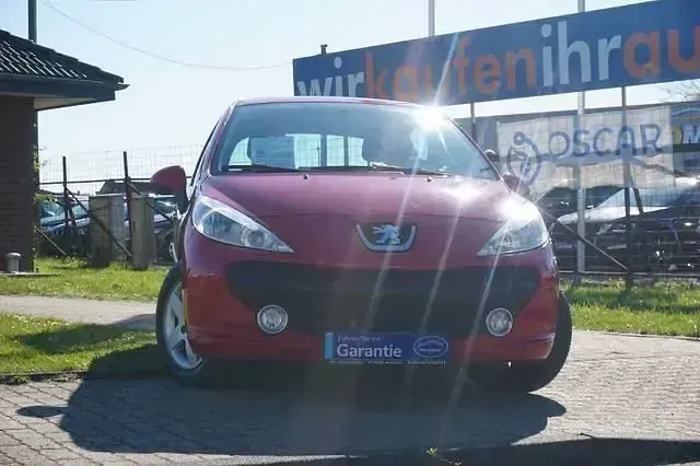 Gebraucht Peugeot 207 Urban Move 73 PS (53 kW) 2009 Rot Kleinwagen