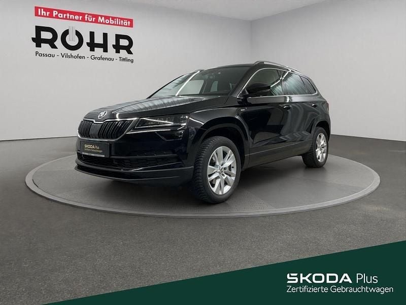 Schwarz magic perleffekt Gebraucht 2021 Skoda Karoq Drive SUV | 21.490 € (Superpreis) - Bild 1/4