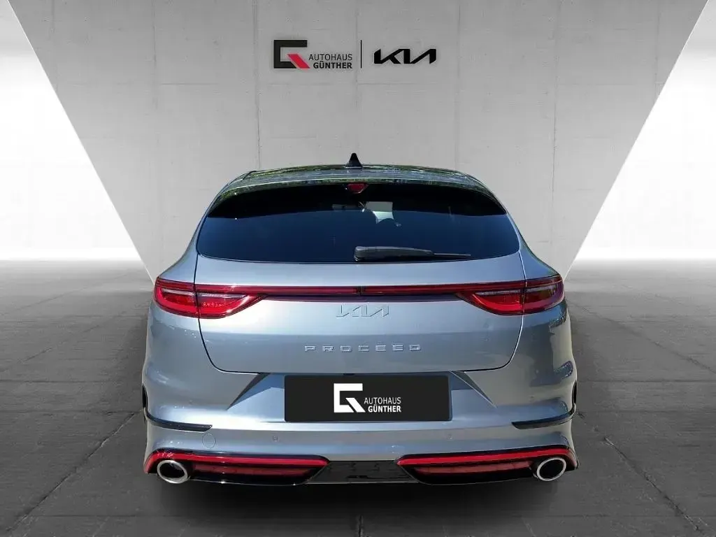 Gebraucht Kia ProCeed GT GT 204 PS (150 kW) 2023 Silber Kleinwagen
