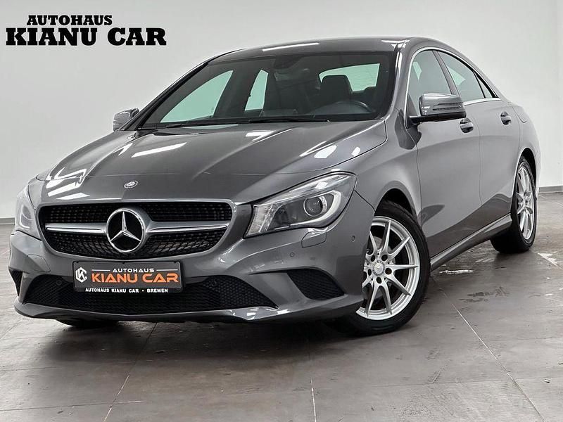Grau Gebraucht 2014 Mercedes CLA180 Limousine | 14.850 € (Fairer Preis) - Bild 1/4