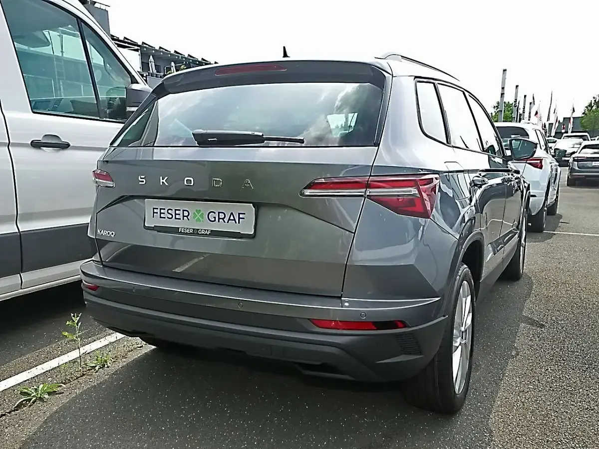 Neu Skoda Karoq Selection 150 PS (110 kW) 2026 Graphitegrau SUV