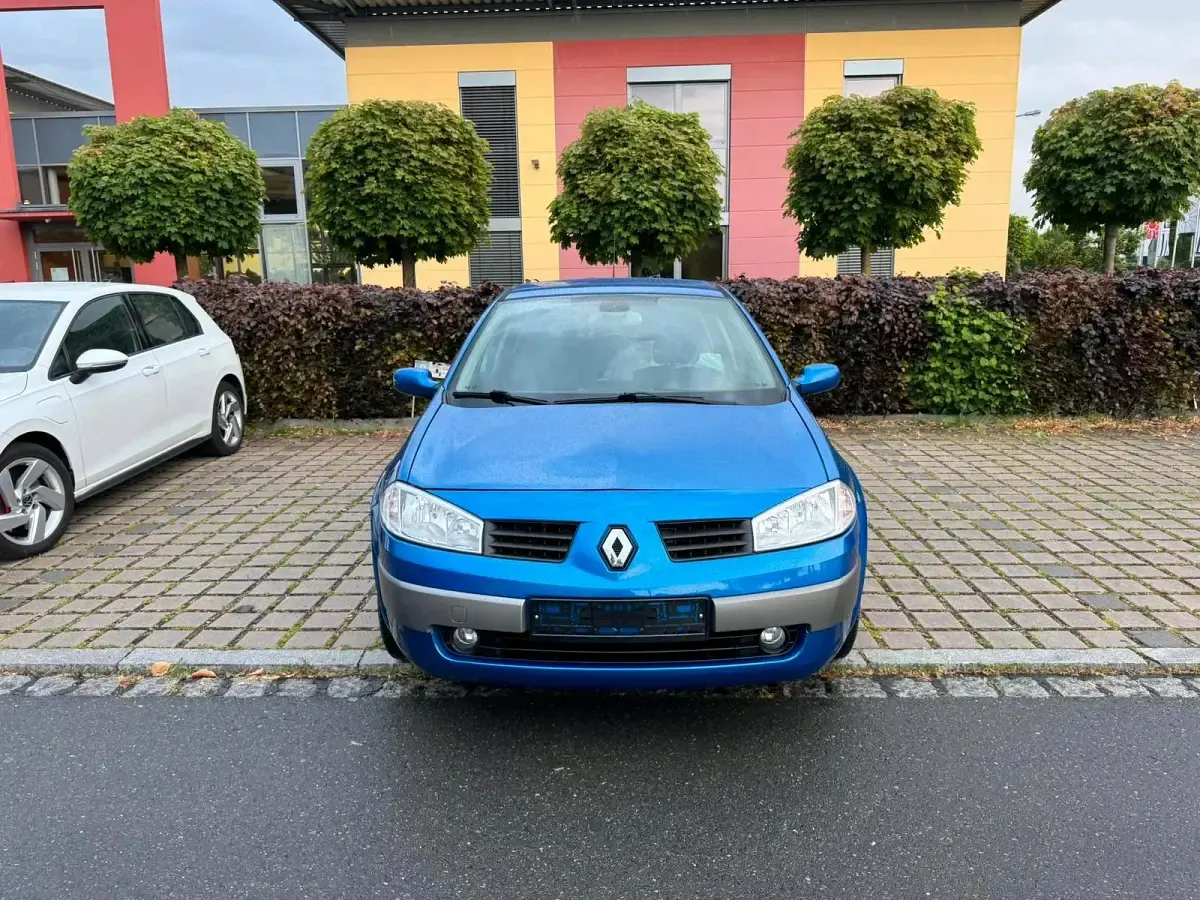 Używany Renault Mégane II 113 KM (83 kW) 2003 Niebieski Sedan/Limuzyna