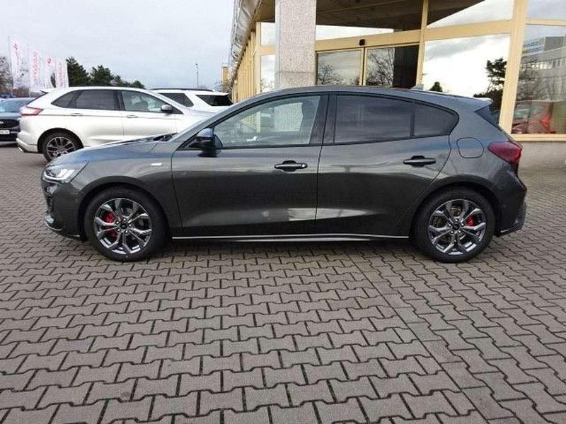 Usata Ford Focus ST-Line 125 CV (91 kW) 2024 Grigio Berlina