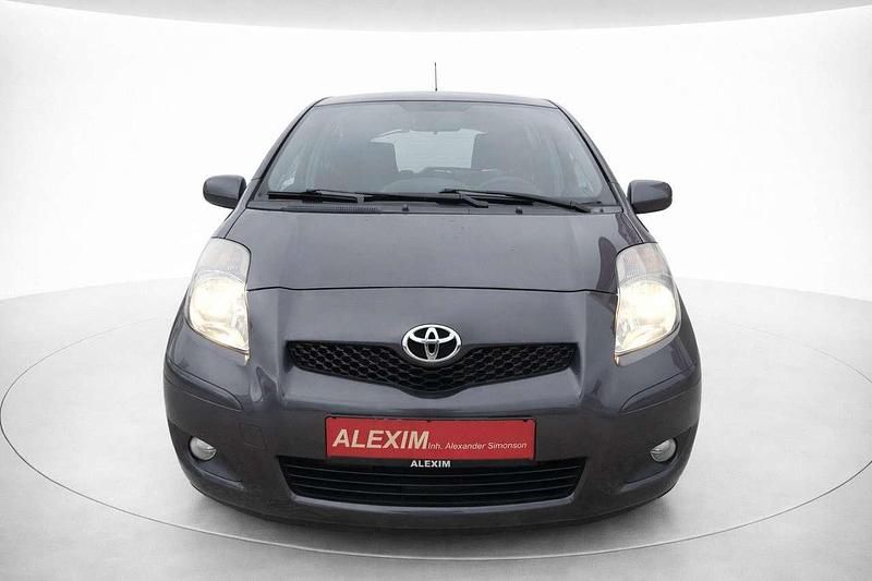 Gebraucht Toyota Yaris Sol 101 PS (74 kW) 2009 Grau Kleinwagen