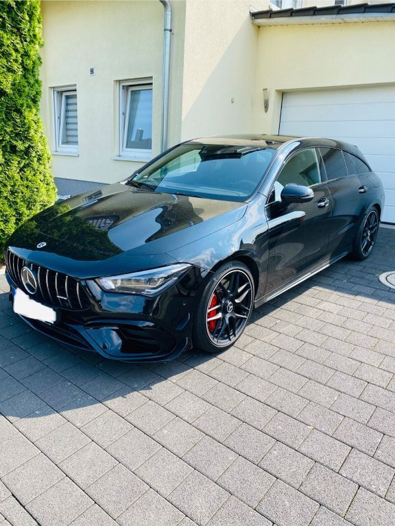 Schwarz Gebraucht 2020 Mercedes CLA45 AMG Shooting Brake AMG Kombi | 41.600 € (Guter Preis) - Bild 1/4