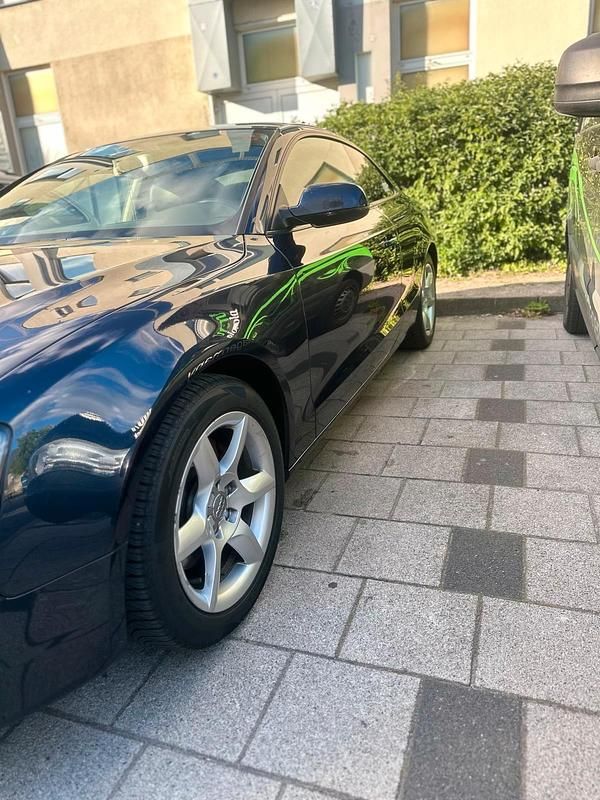 Blau Gebraucht 2011 Audi A5 Coupé | 7.000 € (Superpreis) - Bild 1/4