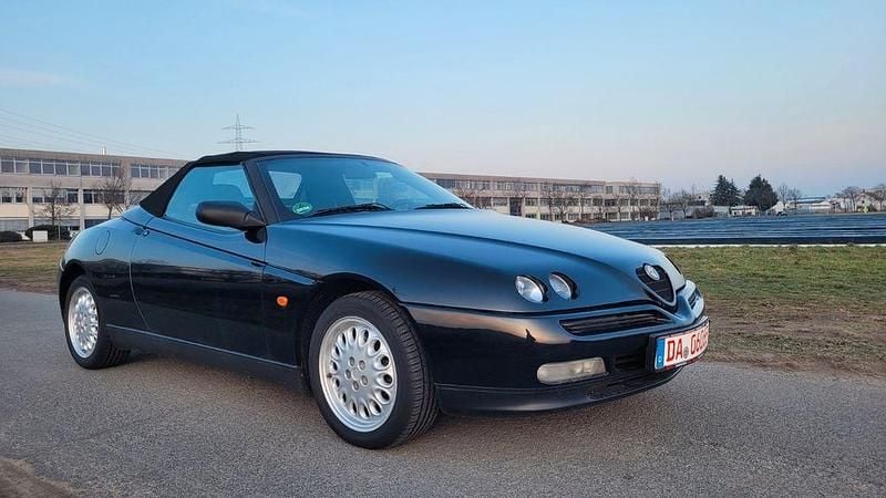 Schwarz Gebraucht 1998 Alfa Romeo Spider Lusso Cabrio | 6.500 € (Fairer Preis) - Bild 1/4