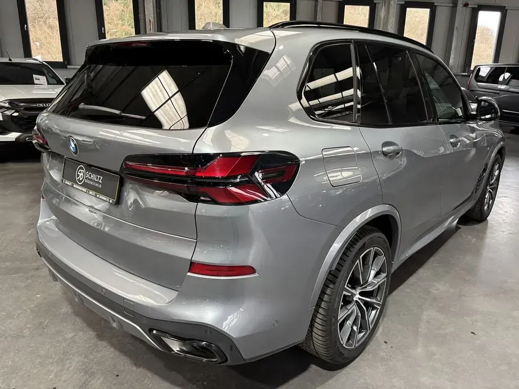 Gebraucht BMW X5 M Sport 286 PS (210 kW) 2024 Grau SUV