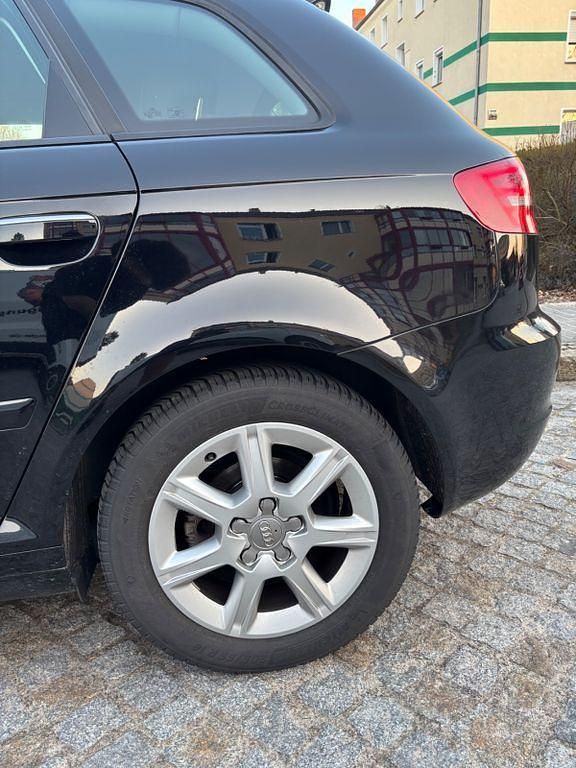 Gebraucht Audi A3 Ambiente 105 PS (77 kW) 2012 Schwarz Kleinwagen