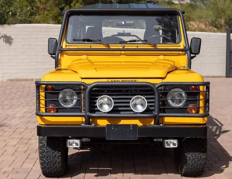 Gold Gebraucht 1995 Land Rover Defender SUV | 17.000 € - Bild 1/4