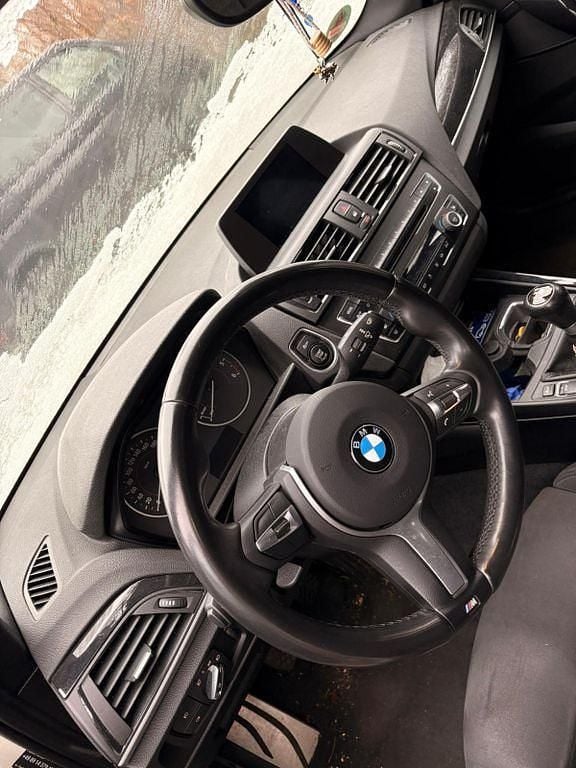 Gebraucht BMW 116 M Sport 116 PS (85 kW) 2015 Weiß Kleinwagen