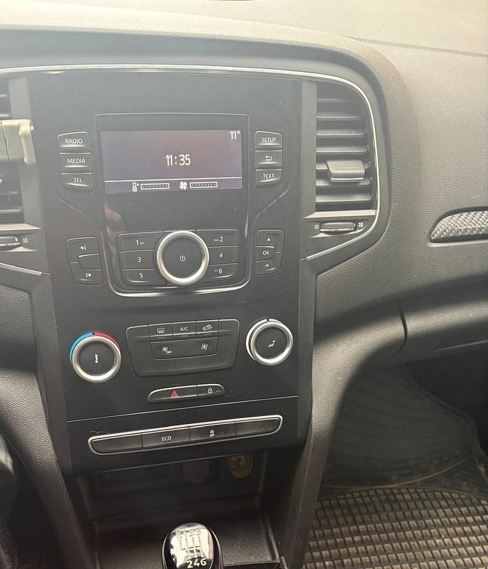 Gebraucht Renault Mégane IV 101 PS (74 kW) 2017 Grau Limousine