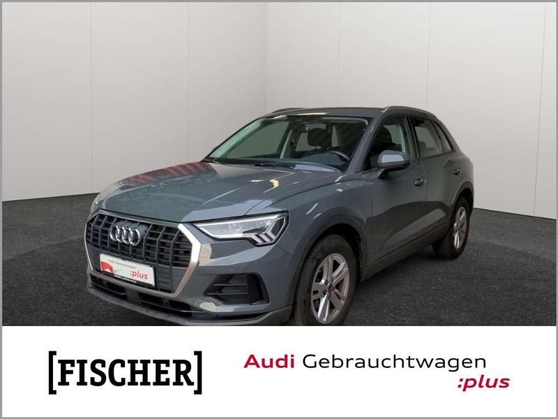Grau Gebraucht 2022 Audi Q3 Business SUV | 32.876 € (Fairer Preis) - Bild 1/4