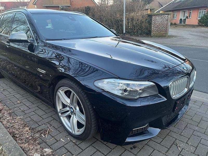Gebraucht BMW M550 Performance 381 PS (280 kW) 2015 Schwarz Limousine
